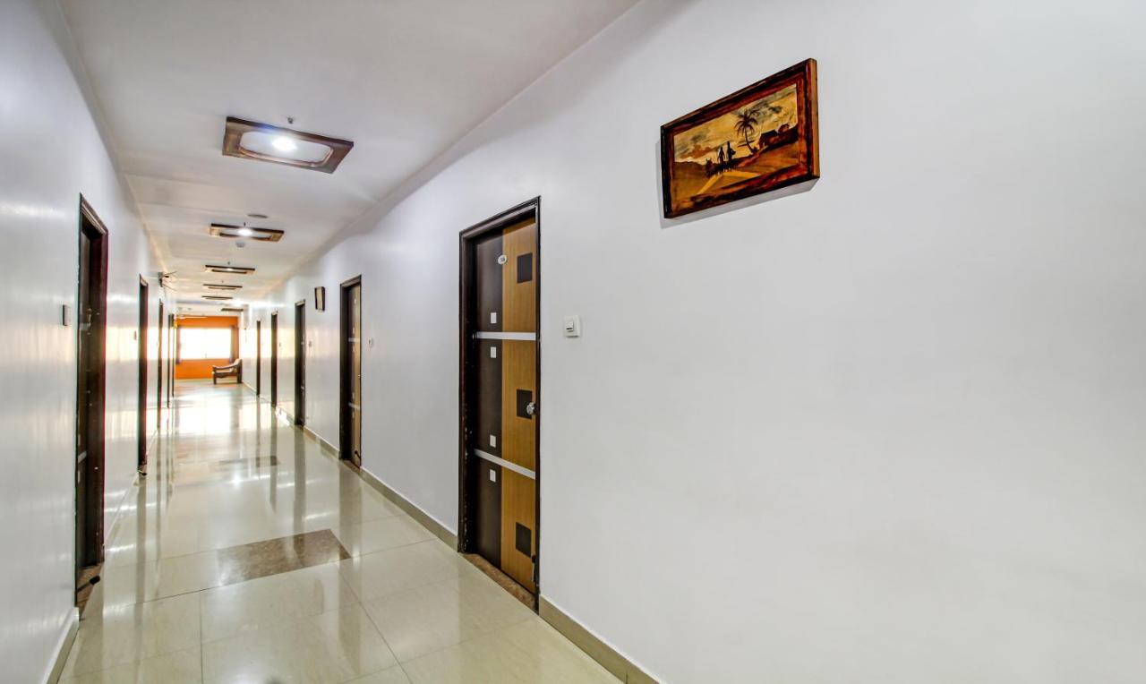 Hotel S Y N Residency Гайдарабад Екстер'єр фото