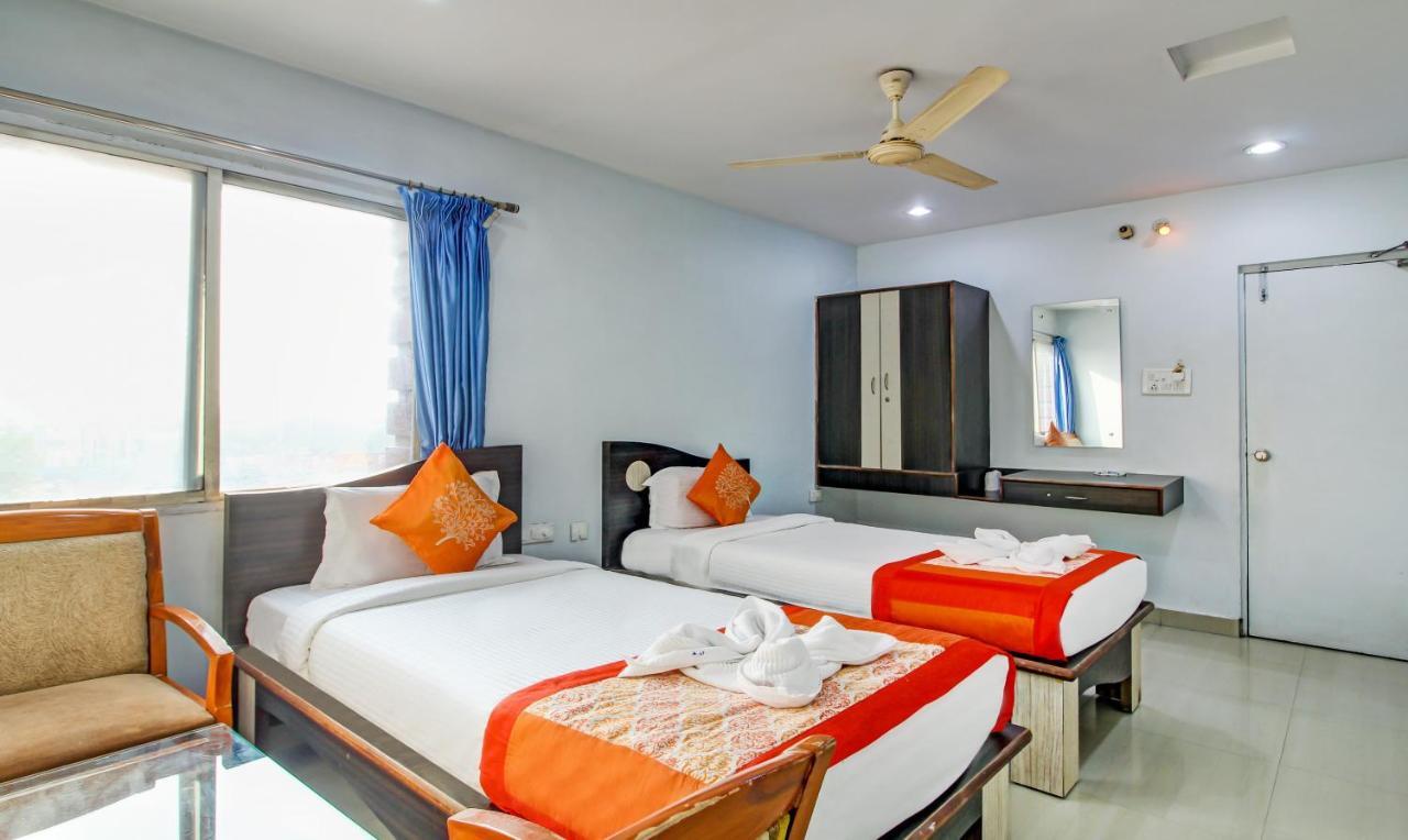 Hotel S Y N Residency Гайдарабад Екстер'єр фото